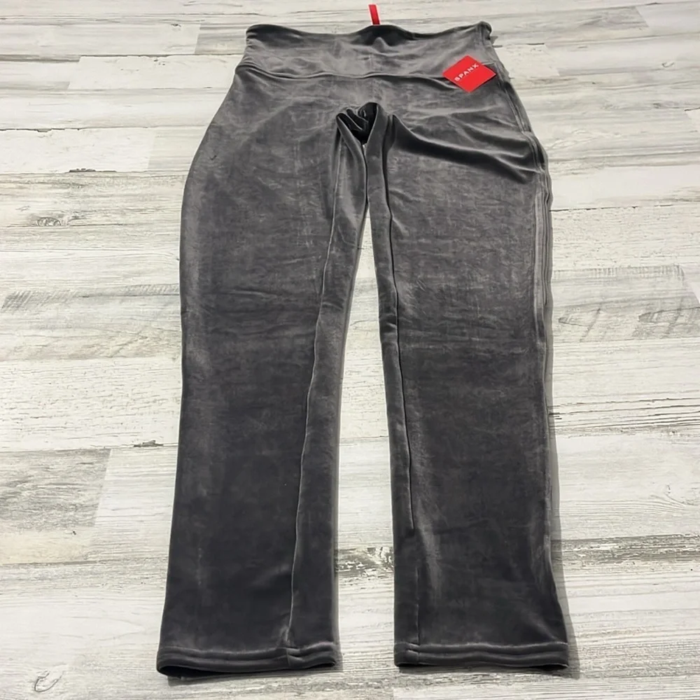 Spanx Gray Velvet Leggings Size Large NWT - Picture 5 of 10